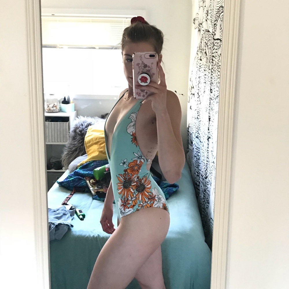 One piece urban outfitters swimsuit